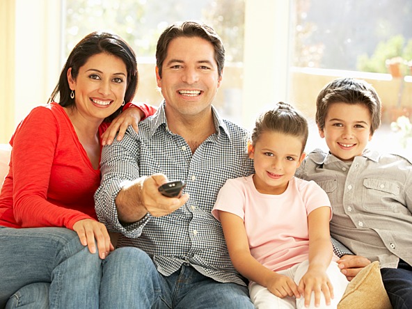 Hispanic family tv crop